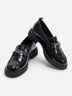 Mocassins Femme Vernis Effet Croco Chaîne Strass