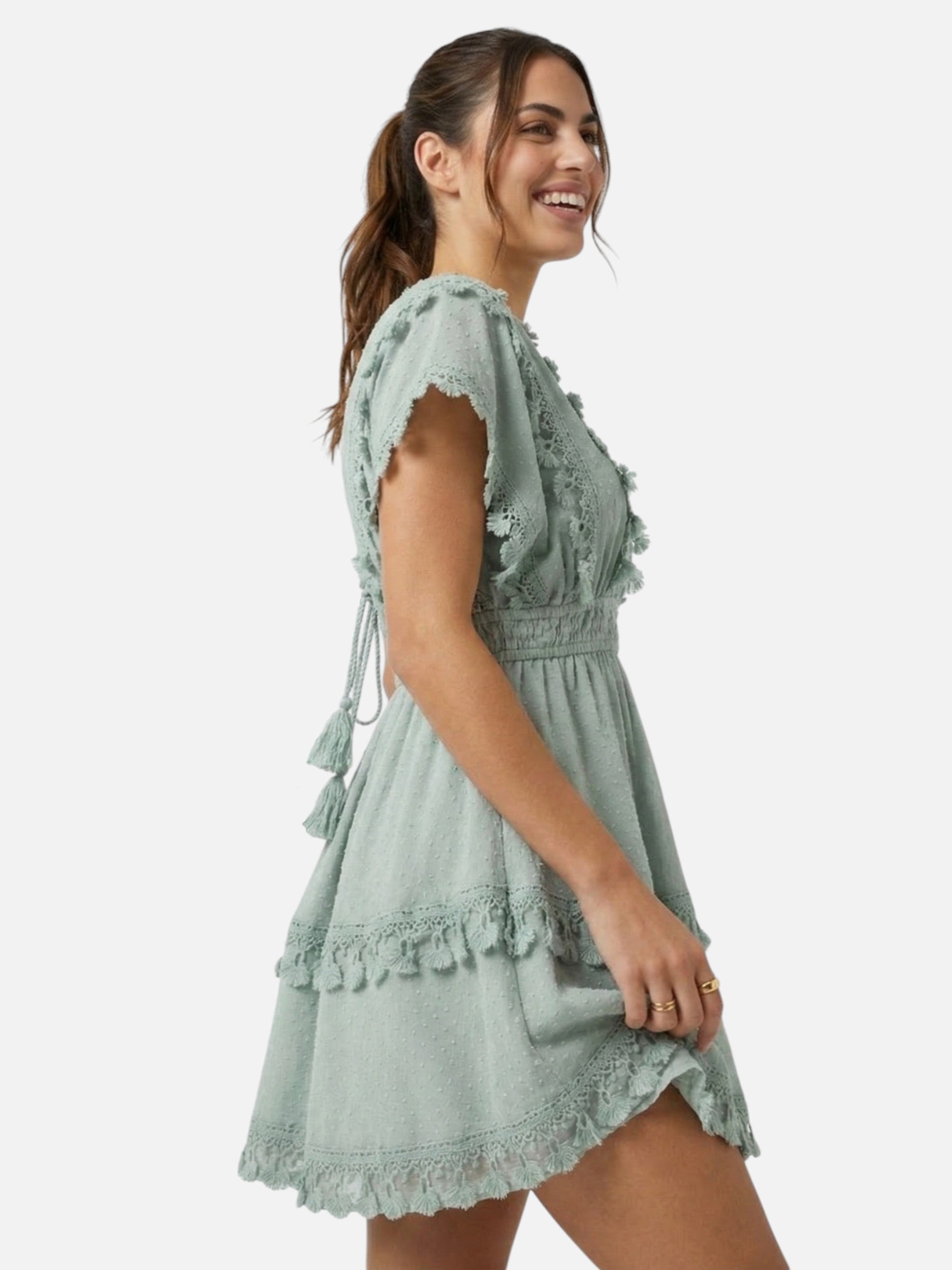 Robe courte bohème en dentelle à dos nu avec lien pour femme