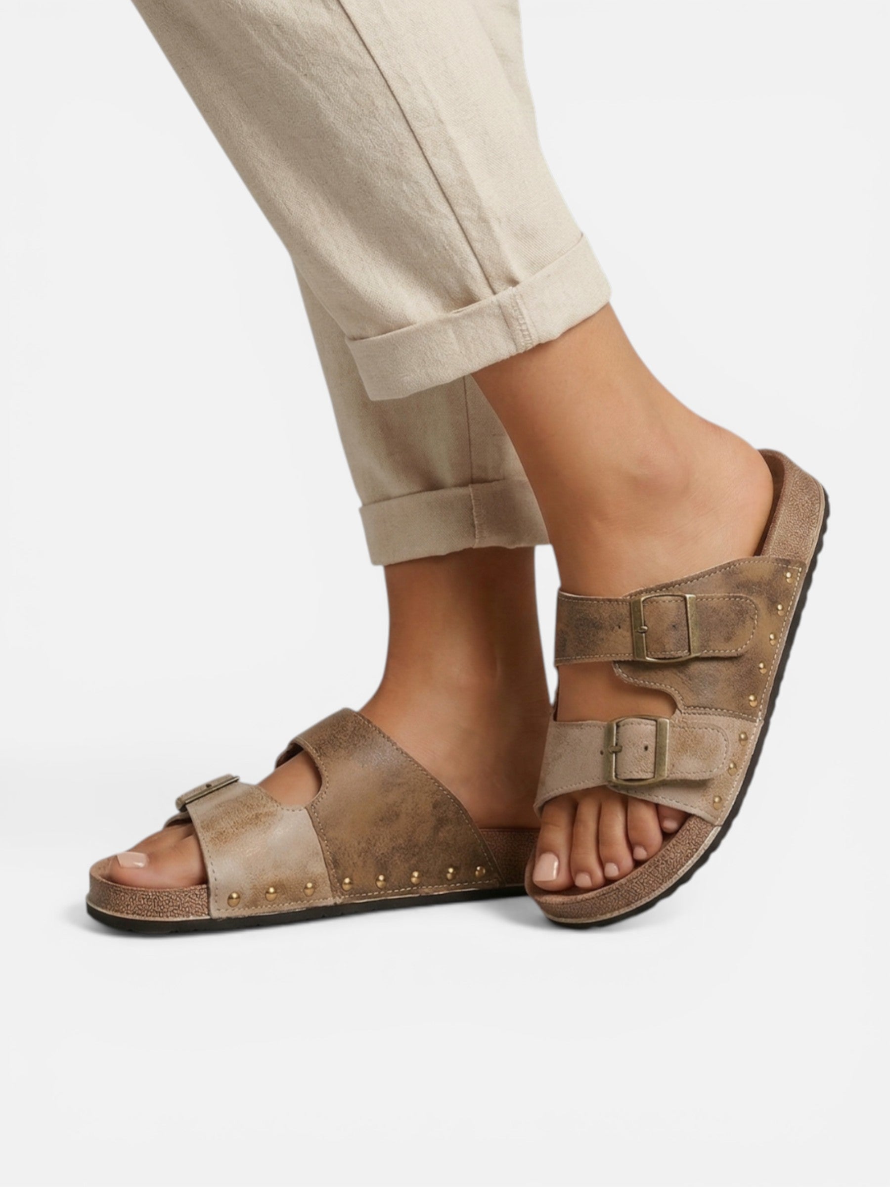 Women's double buckle sandals with vintage leather effect, comfortable for summer