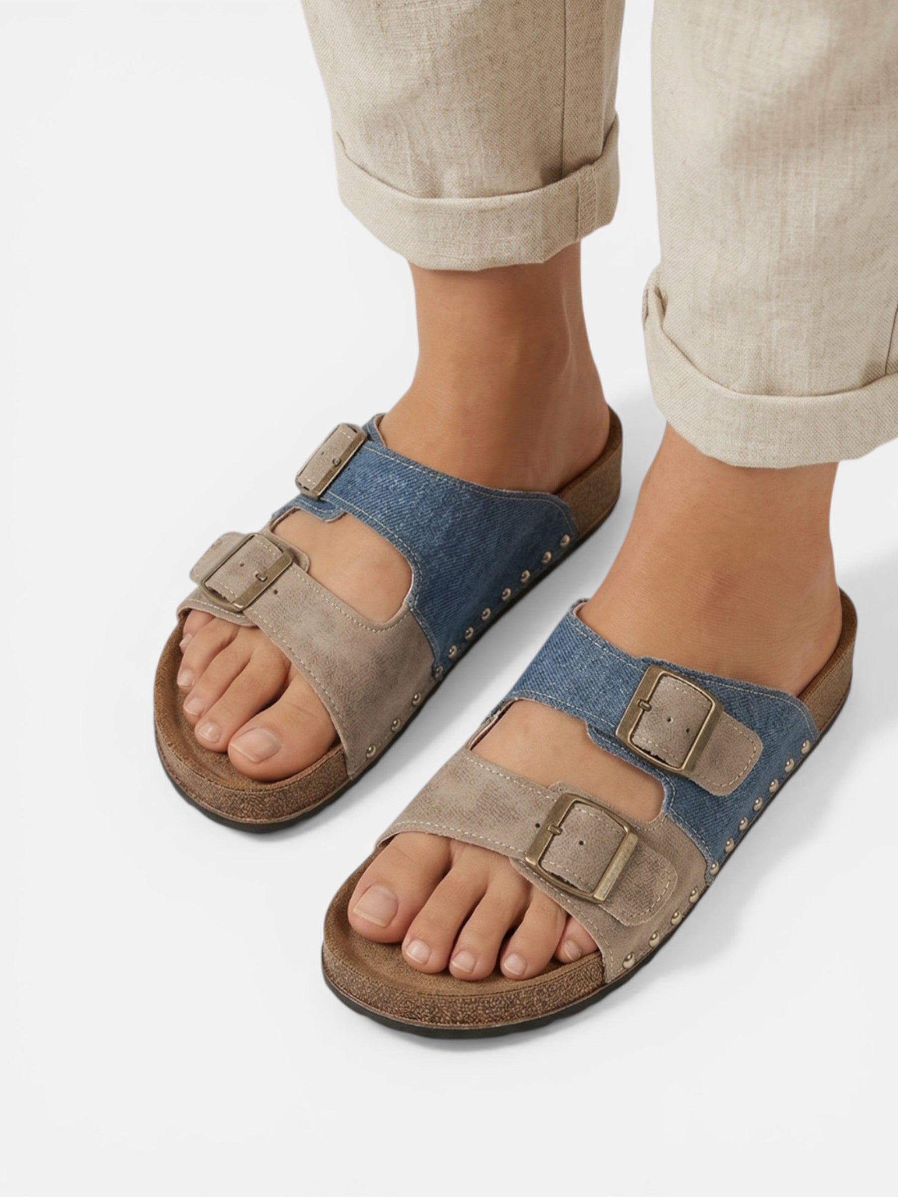 Women's double buckle sandals with vintage leather effect, comfortable for summer