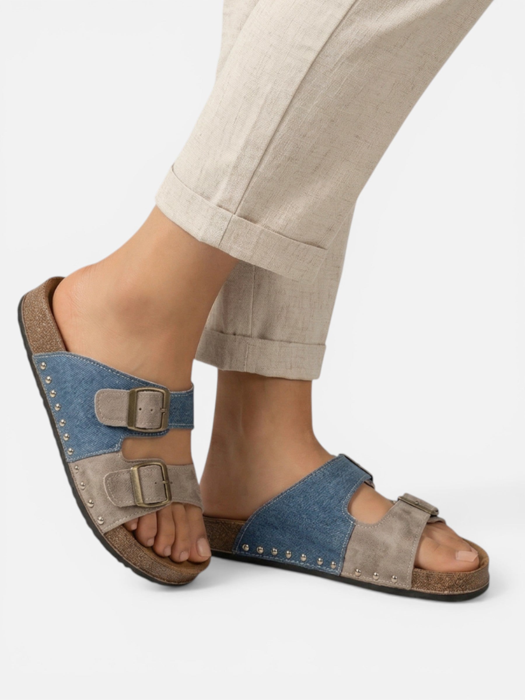 Women's double buckle sandals with vintage leather effect, comfortable for summer
