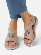 Women's Cross Strap Wedge Sandals with Ring Detail