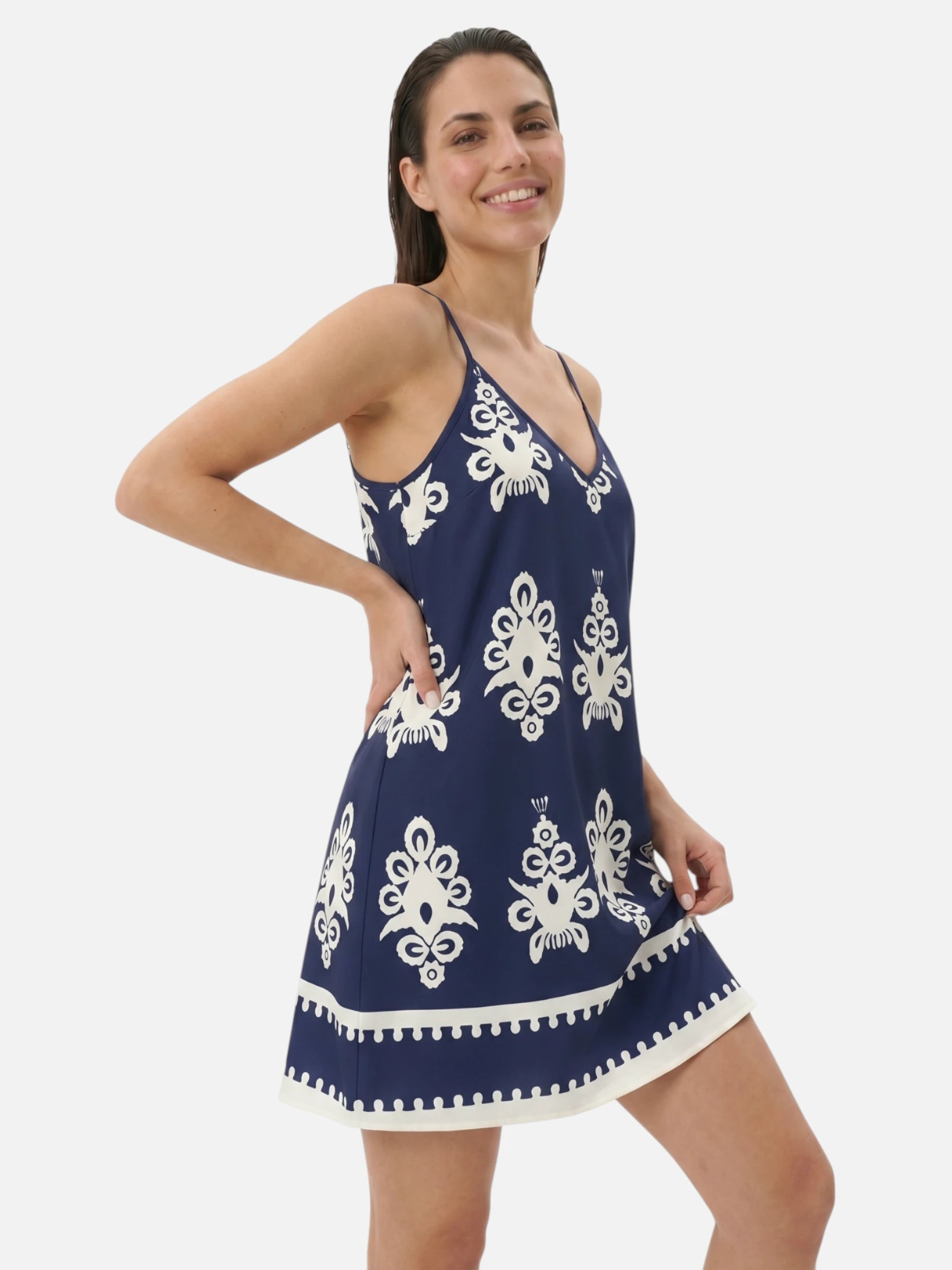 Robe à bretelles imprimée et bordure contrastante