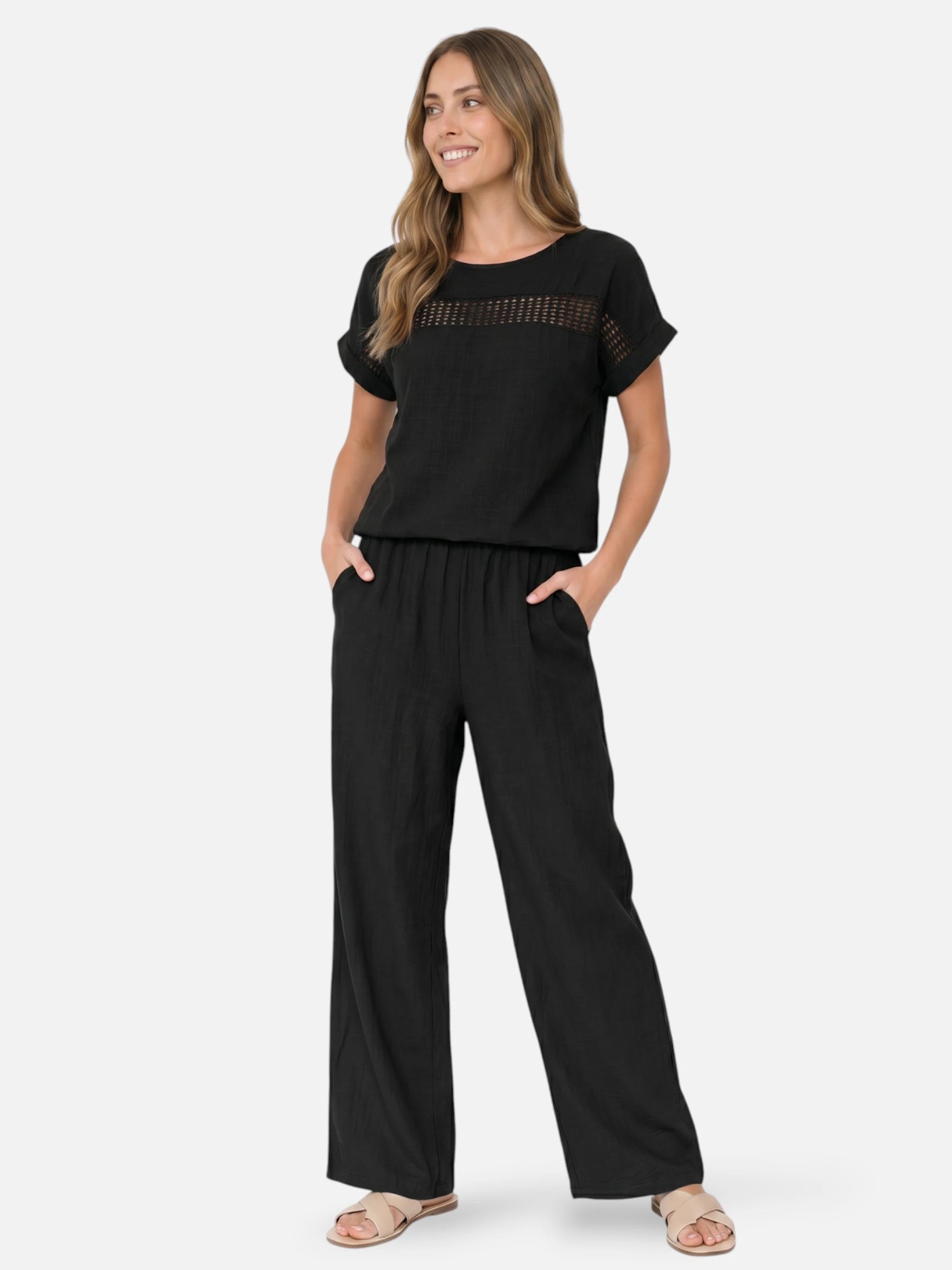 Light and elegant women's set with flowy pants
