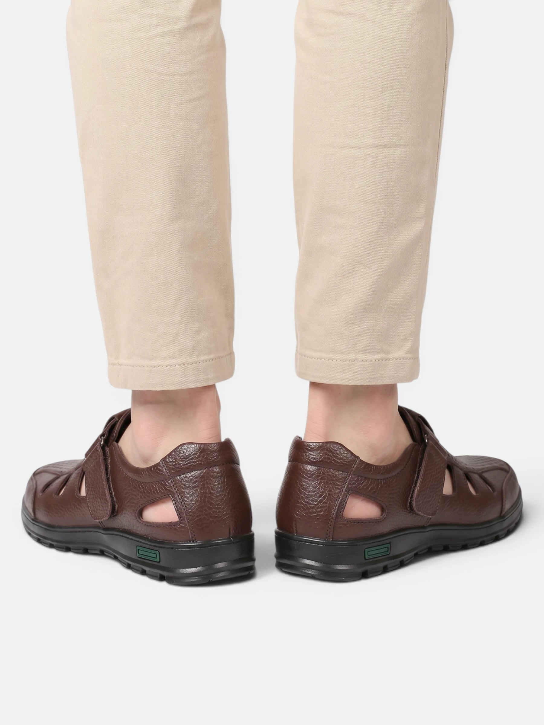 Men's closed sandal with Velcro and openwork cutouts