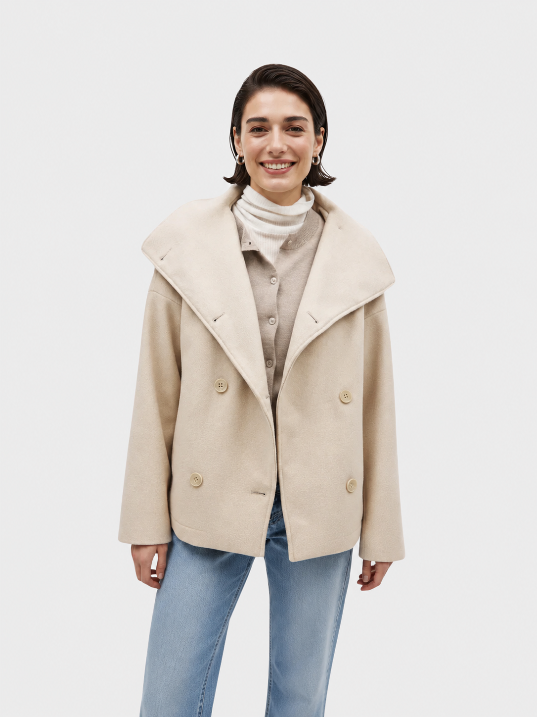 Chaqueta corta elegante con gran cuello para mujer