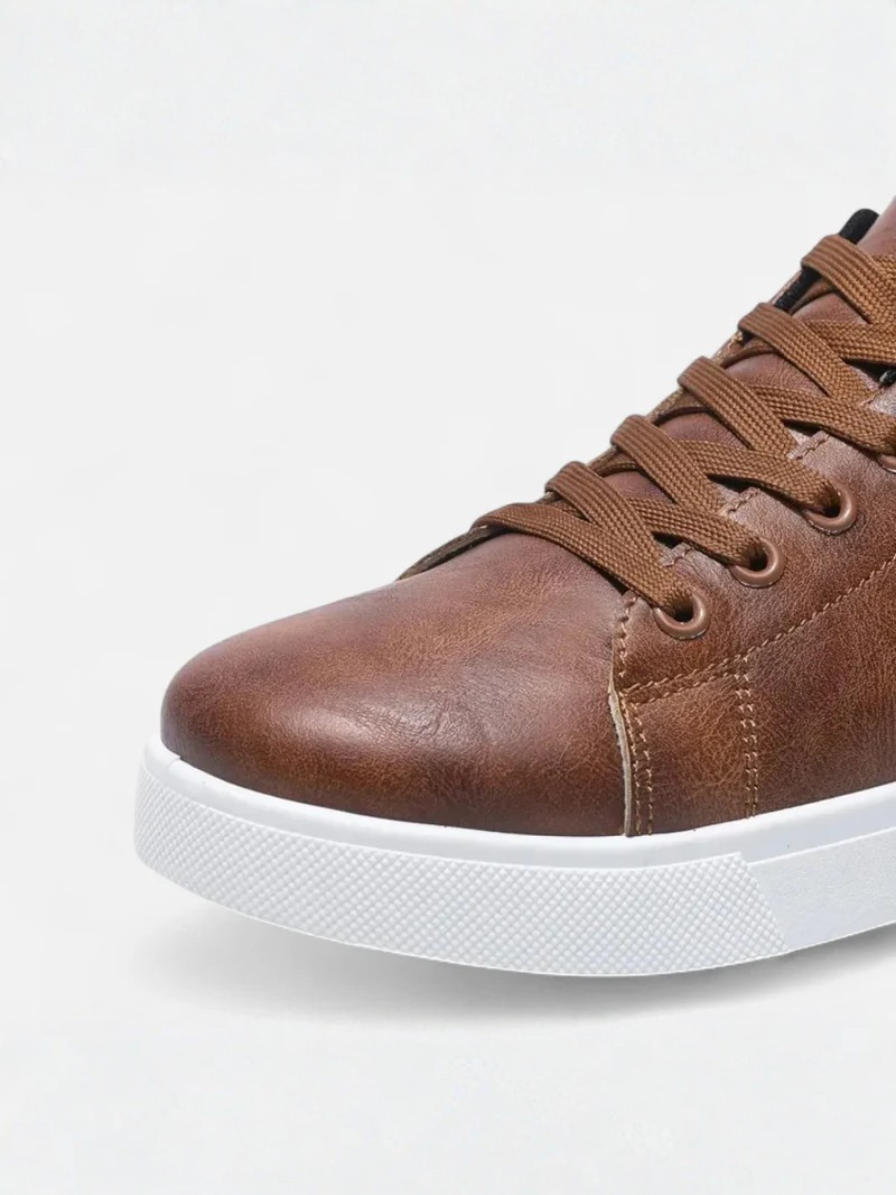 Baskets en cuir homme – style casual à semelle plate
