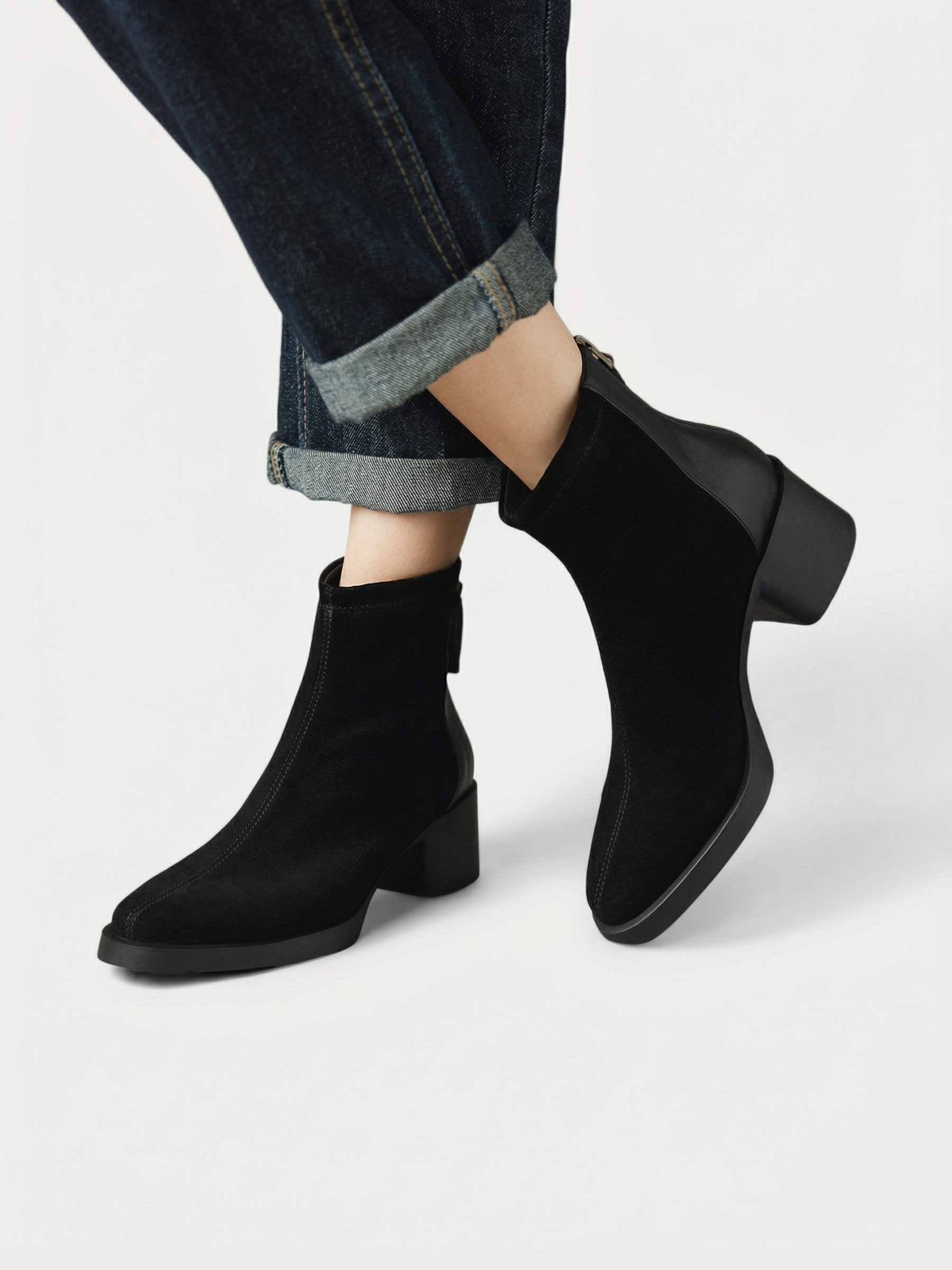 Bottines en daim pour femme à talon moyen et bout carré